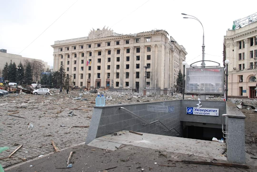 Damage caused by the attack on the Kharkiv Regional State Administration on March 1, 2022. (Image posted by Elena Fomenko via Facebook)