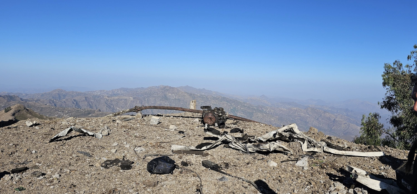 Source: Abduldaiem Al-Hadrami and more photos in the link