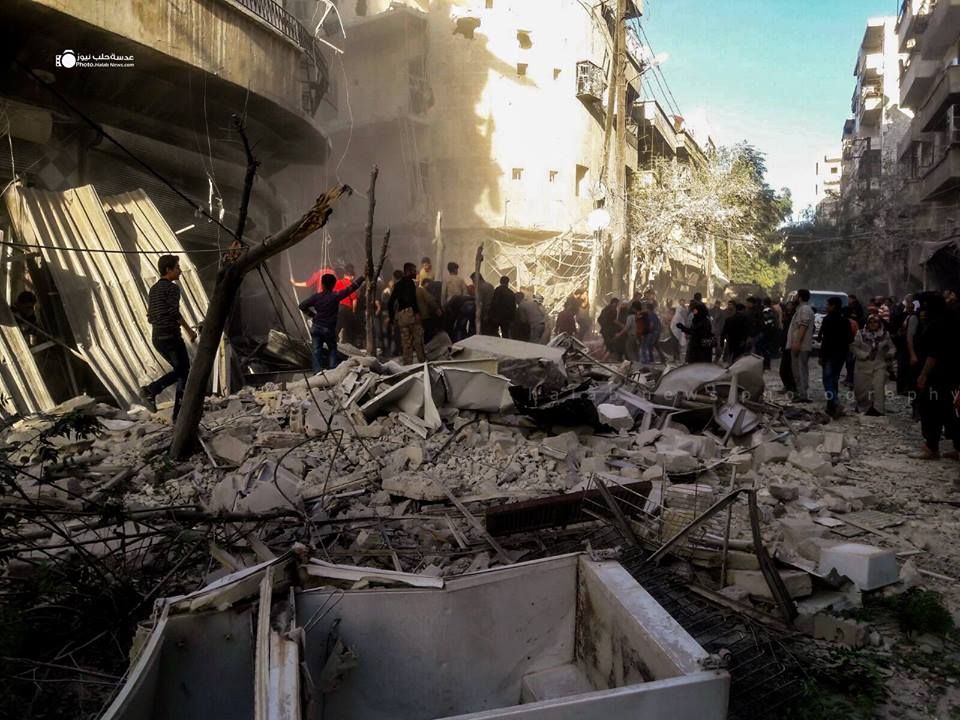 Destruction left by an alleged strikes by Russian planes on Bustan al Qasr and Al Mashhad neighbourhoods in Aleppo, November 3rd (via SNN)