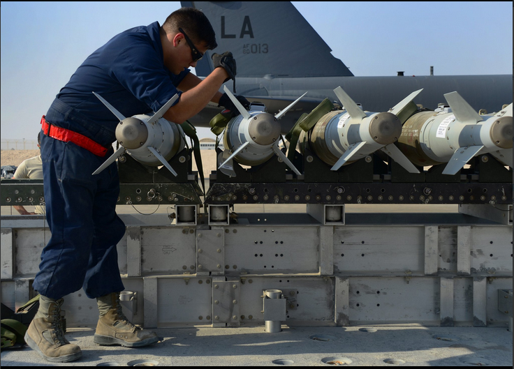 New USAF pics hint at intensity of the Mosul campaign. 500lb and 1,000lb bombs being loaded onto a B-52 for the battle of Mosul, Oct 19th (USAF)