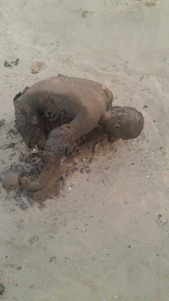 On March 20th, RBSS published several pictures alongside a report that SDF "dug mass graves to bury those killed and even those merely injured" after taking control of Al-Baghouz.