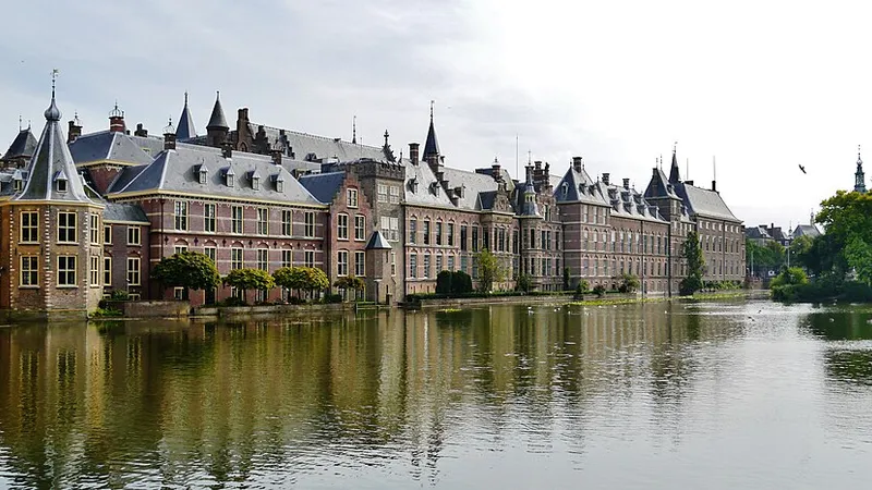 The Netherlands apologises for involvement in Hawija airstrike and lays out further reforms