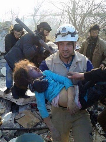 A child is removed from aftermath of alleged Russian strike on Bdama, Dec 22nd (via SNN)