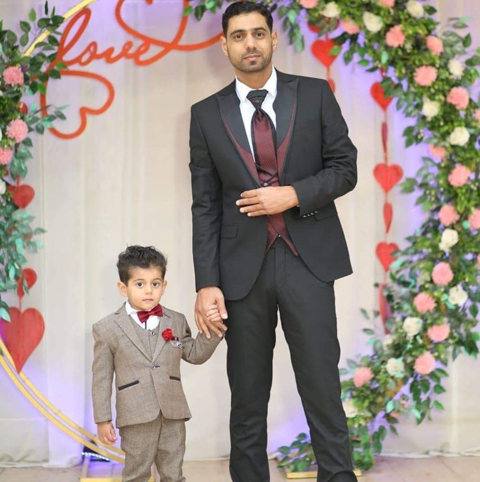 ‎عادل أحمد‎