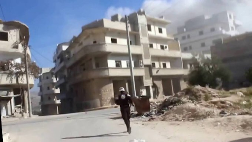 An alleged double Russian or Syrian regime airstrike hit the outskirts of Ariha, Idlib on January 23rd 2020 injuring up to eight people (Image via @EyadHoms20 / Twitter)