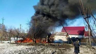 Damage caused by alleged Russian shelling of Zolochiv on April 6, 2022. (Image posted by @walterlekh)