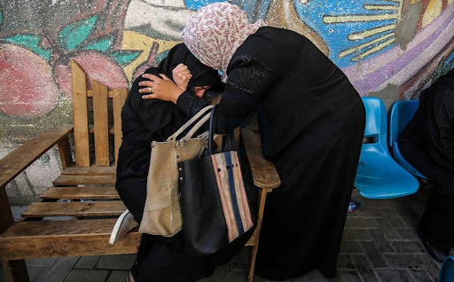 Funeral for members of the Al-Rantisi family killed in strikes on Al Jeniya neighborhood on May 13, 2021. (Image posted by Anadolu Agency)