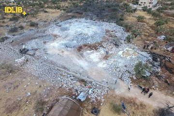 Aerial photos of the house targeted by US forces #Baghdadi (via Idlib Plus)