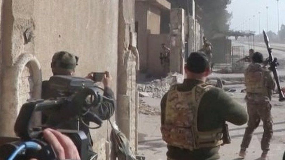 SDF Forces surrounding the prison during the siege. (Image from Reuters)