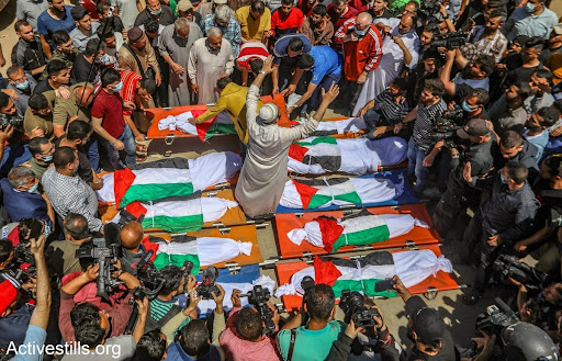 Funeral for the 10 women and children killed in Israeli strikes on Al Shati camp on May 15th, 2021. (Image posted by @activestills)