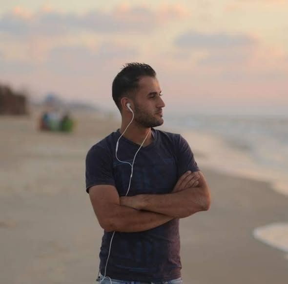 ‎صقر الوسطى‎
