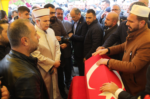 "5-year-old Hasan Karataş, who was martyred in the rocket attack carried out by PKK/YPG terrorists against Gaziantep's #Karkamış district, was buried in tears with a ceremony." (Image via @milliyet / Twitter)