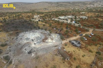 Aerial photos of the house targeted by US forces #Baghdadi (via Idlib Plus)