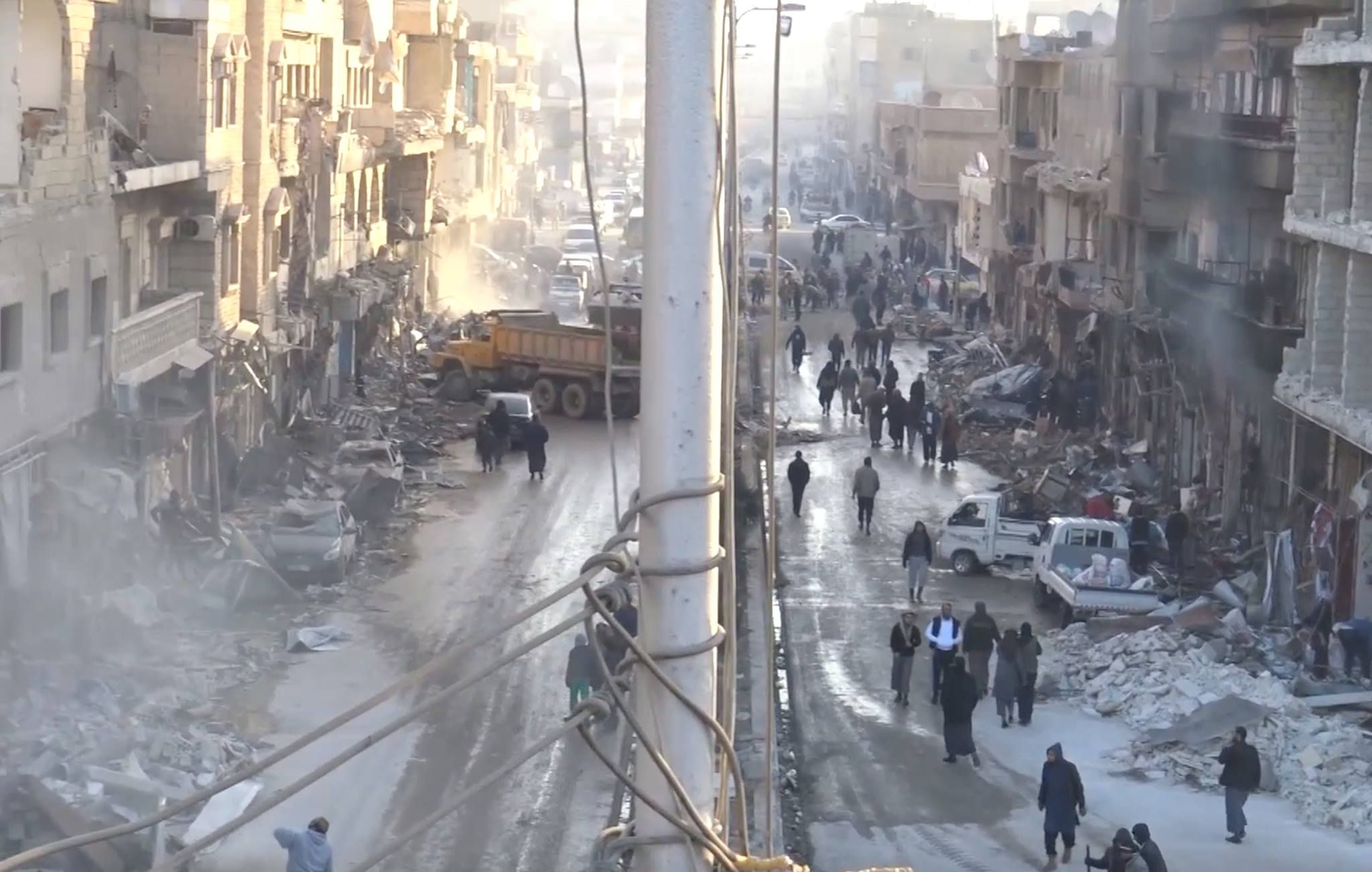 Massive damage to raqqa's February 23rd Street following a Coalition or Russian airstrike (via Raqqa is Being Slaughtered)