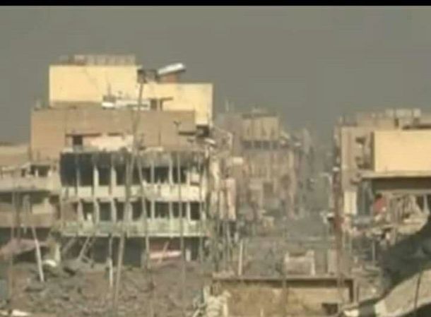 Massive destruction in Dawassa neighbourhood in Mosul (via Moghred_Ninawa, Twitter)