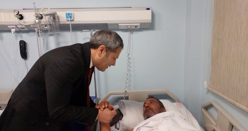 "We visited our compatriots who were injured in the infamous attack on our Karkamış district from the north of Syria, at our Nizip State Hospital, where they were treated." (@AliSahin501 / Twitter)