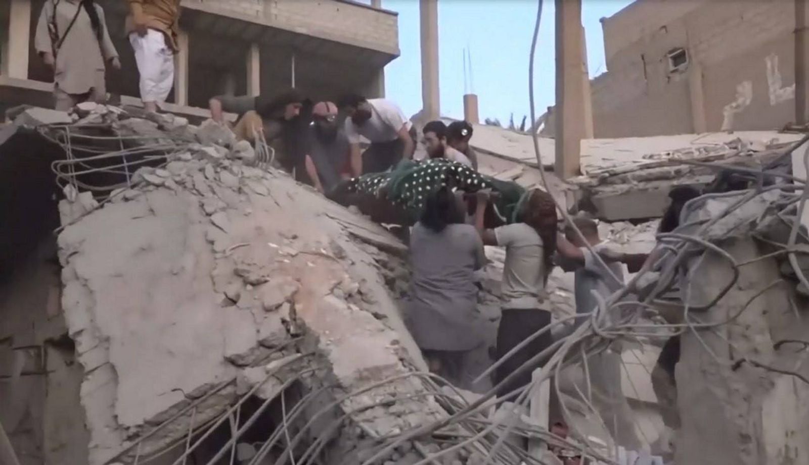Russia blamed for sharp rise in civilian deaths during battle for Deir Ezzor
