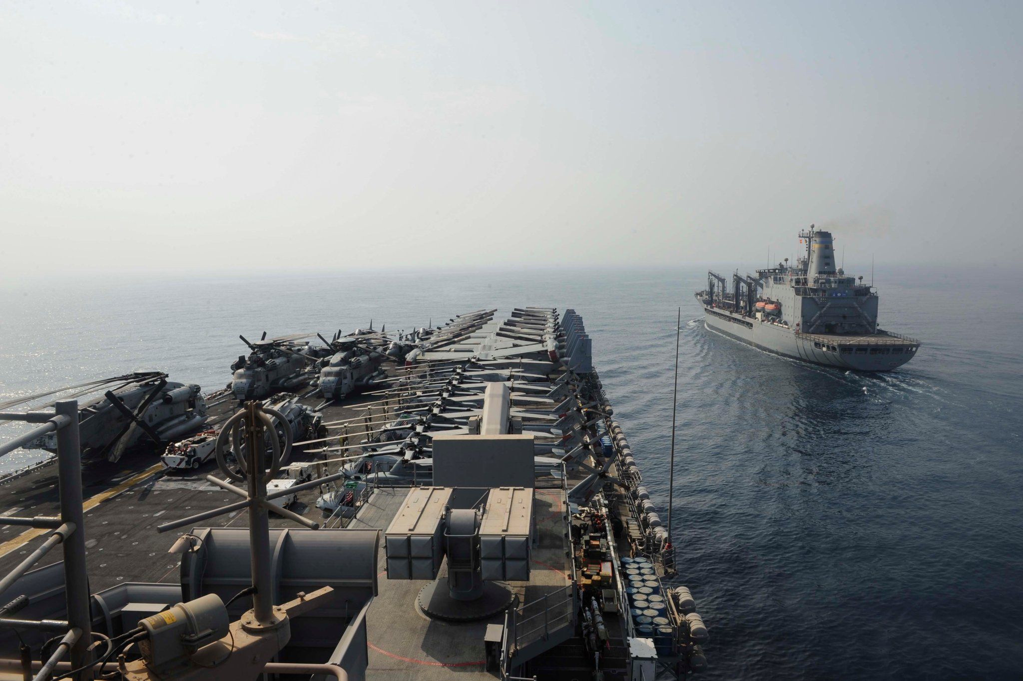 The US Navy issues a rare photo of hardware-packed deck of amphibious assault ship USS Boxer, supporting war against Daesh (via US Navy)