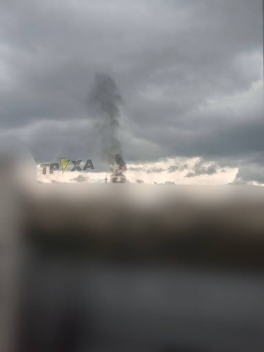 Smoke caused by alleged Russian shelling of Kharkiv on April 17, 2022. (Image posted by Truexa News UA via Telegram)