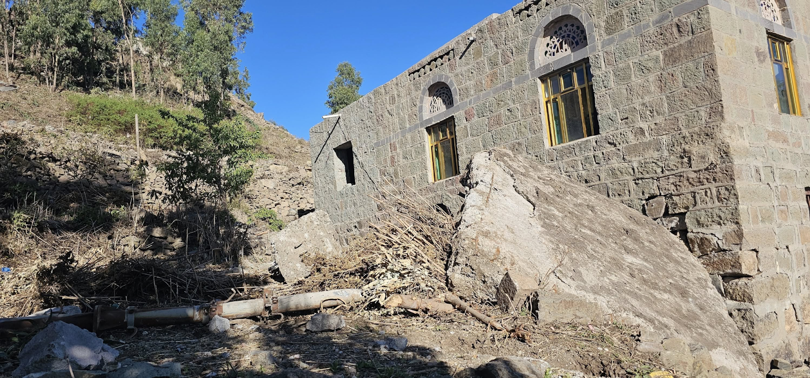 Source: Abduldaiem Al-Hadrami and more photos in the link