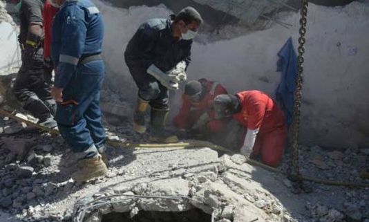 The aftermath of a strike that allegedly killed the entire Al-Haj Nizar Al-Hallaq family (via Yaqein Agency)