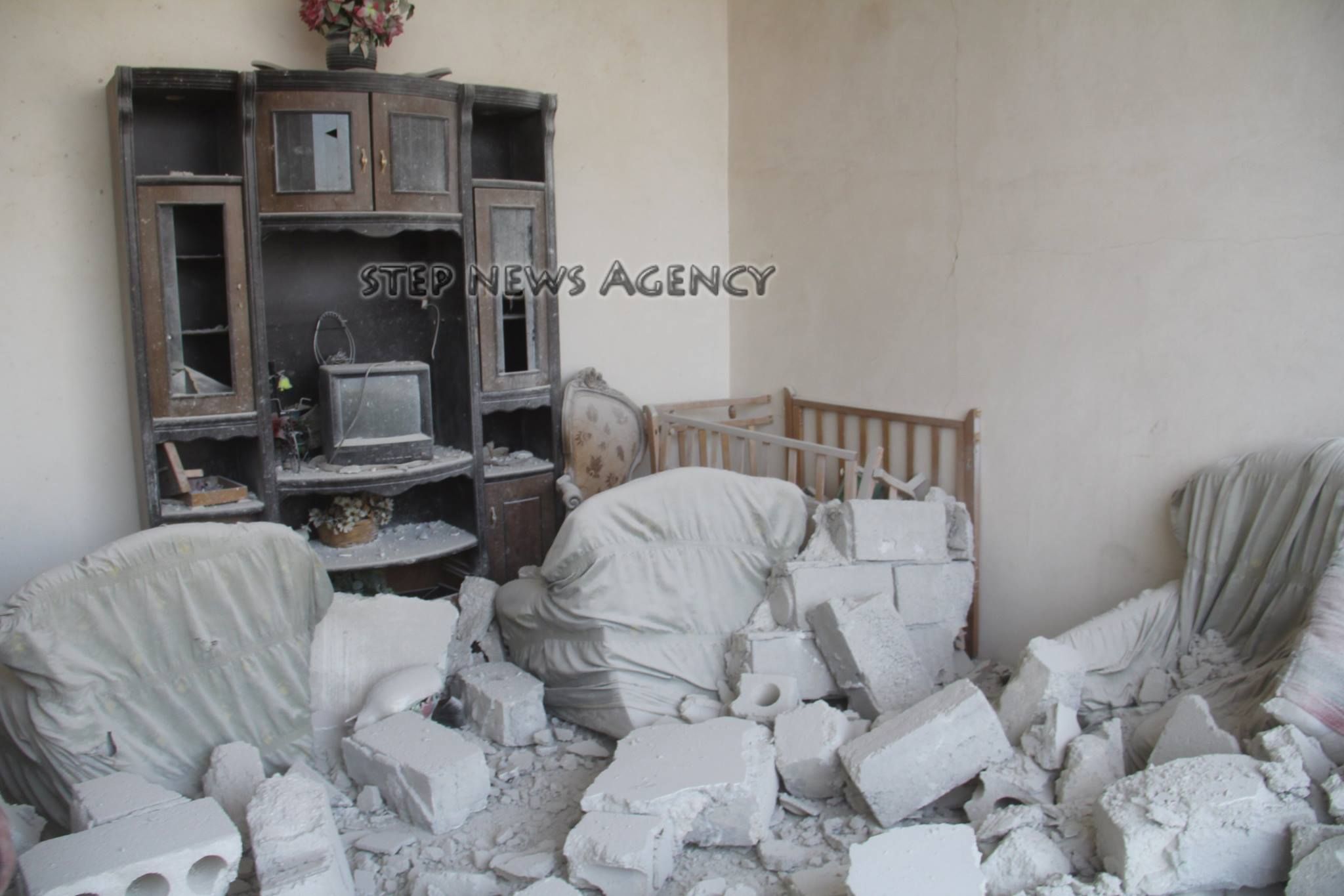 Remains of apartment destroyed in alleged Russian strike, Oct 30th 2015 (via )