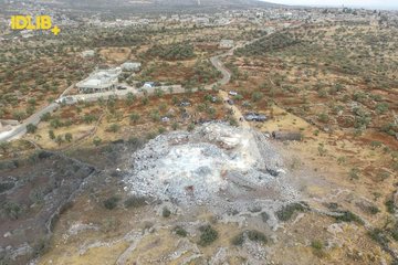 Aerial photos of the house targeted by US forces #Baghdadi (via Idlib Plus)