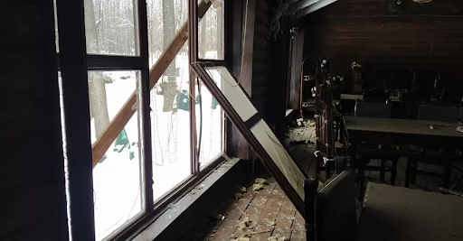 Damage on the grounds of the Ecopark in Dergachivskyi district, Kharkiv on March 8, 2022. (Image posted by KP in Ukraine News News)