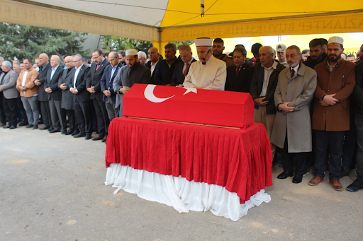"5-year-old Hasan Karataş, who was martyred in the rocket attack carried out by PKK/YPG terrorists against Gaziantep's #Karkamış district, was buried in tears with a ceremony." (Image via @milliyet / Twitter)
