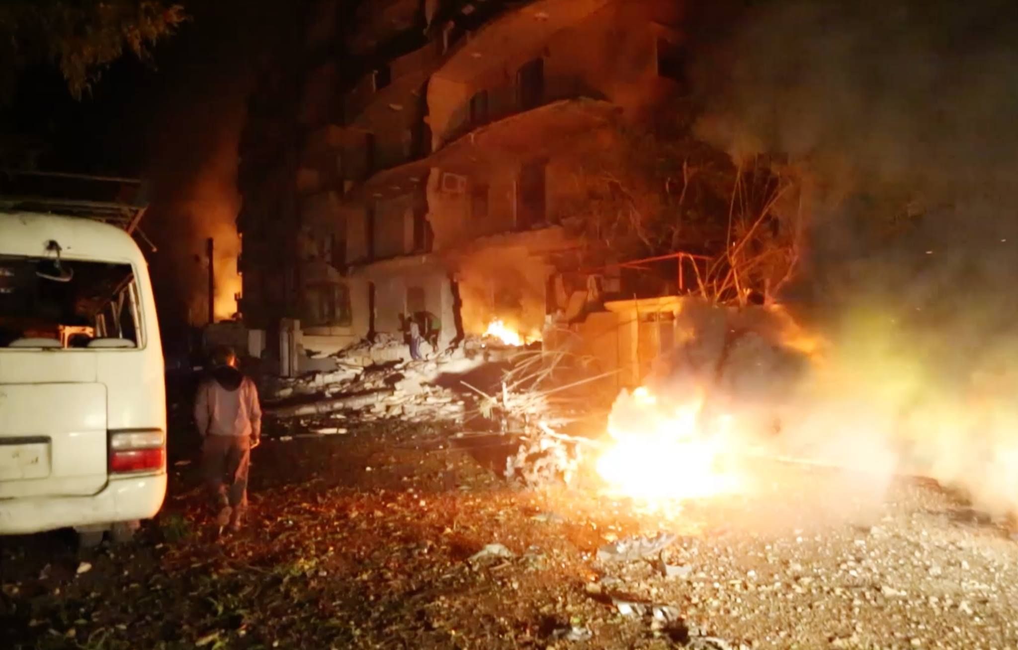 A fire rages in Raqqa April 10th-11th after a Coalition or Russian airstrike (via Raqqa is Being Slaughtered)