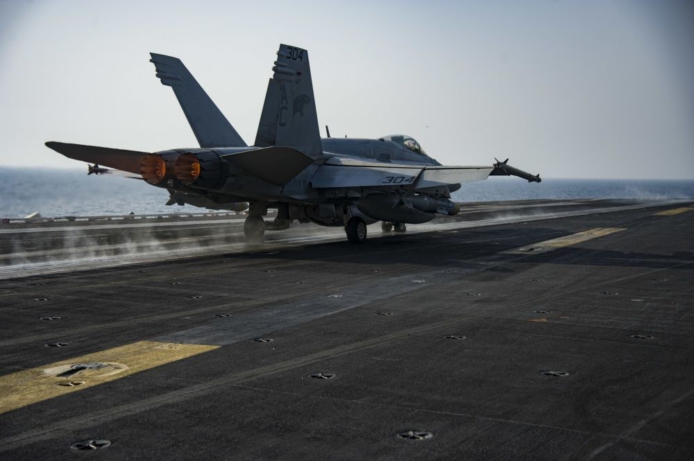 An F/A-18C Hornet launches from the aircraft carrier USS Dwight D. Eisenhower (US Navy)