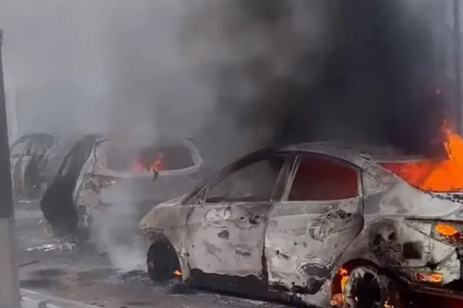 Did Israel bomb a civilian evacuation route in Gaza?