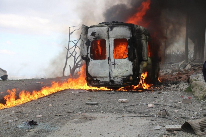 Syrian Civil Defence ambulance on fire after a double air raid by alleged Russian forces on the city of Ariha, Idlib governorate, on January 23rd, 2020 (via Shaam News Network).