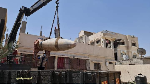 Crews work to remove the unexploded Israeli missile that landed in the home of Muhammad and Munis Muhareb east of Ma’an area on May 20, 2021. (Image posted by @gGY33TX9eprjsHt)
