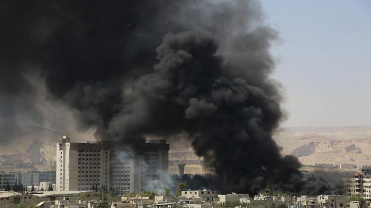The moment a ballistic missile hit Al Zou’ainiyah, March 1st (via Syrian News Desk)