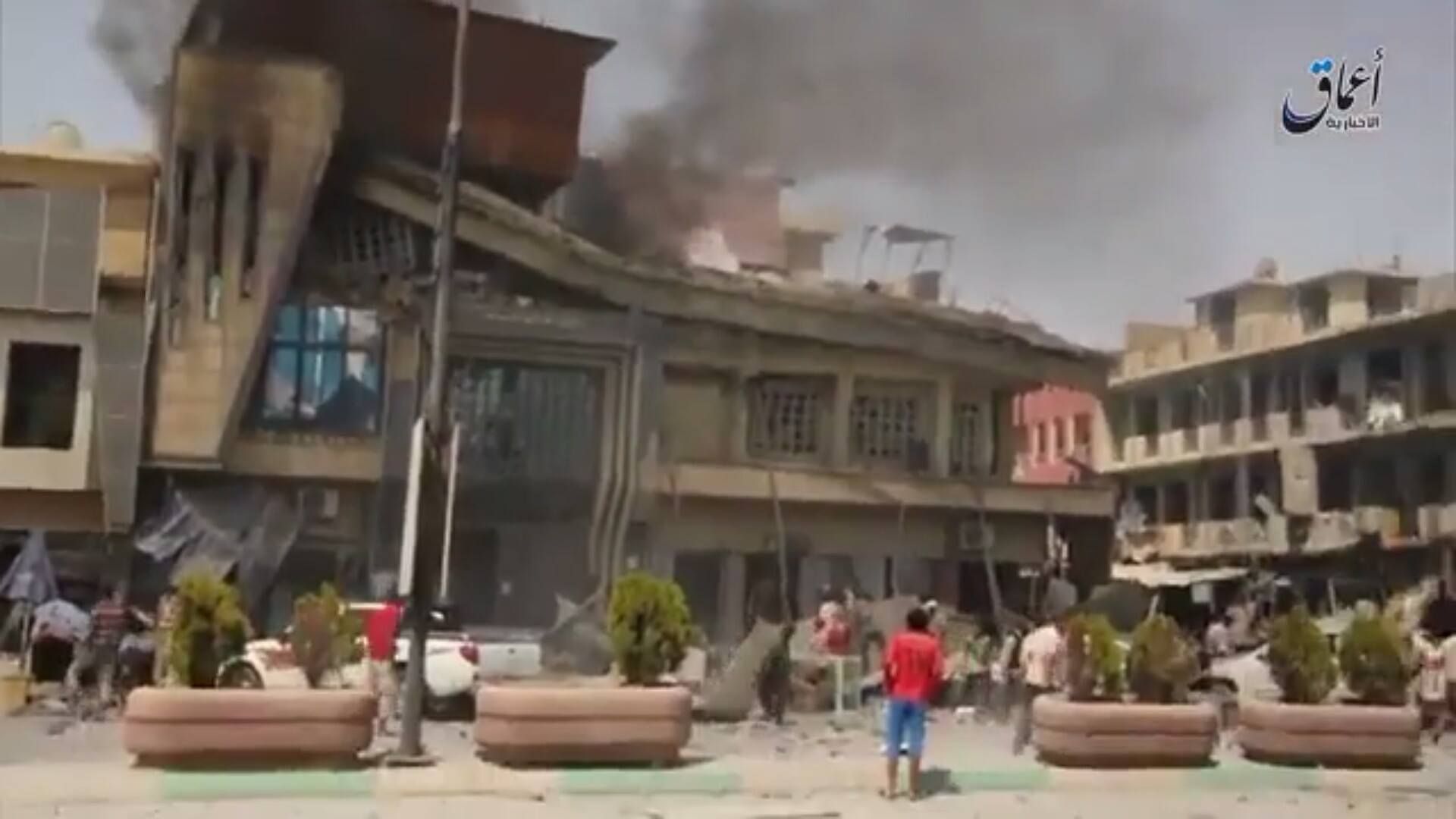 Scene of a reported Coalition strike on August 15th 2016 which reportedly killed 13 civilians and injured 35 (NRN News via Al A'Amaq)