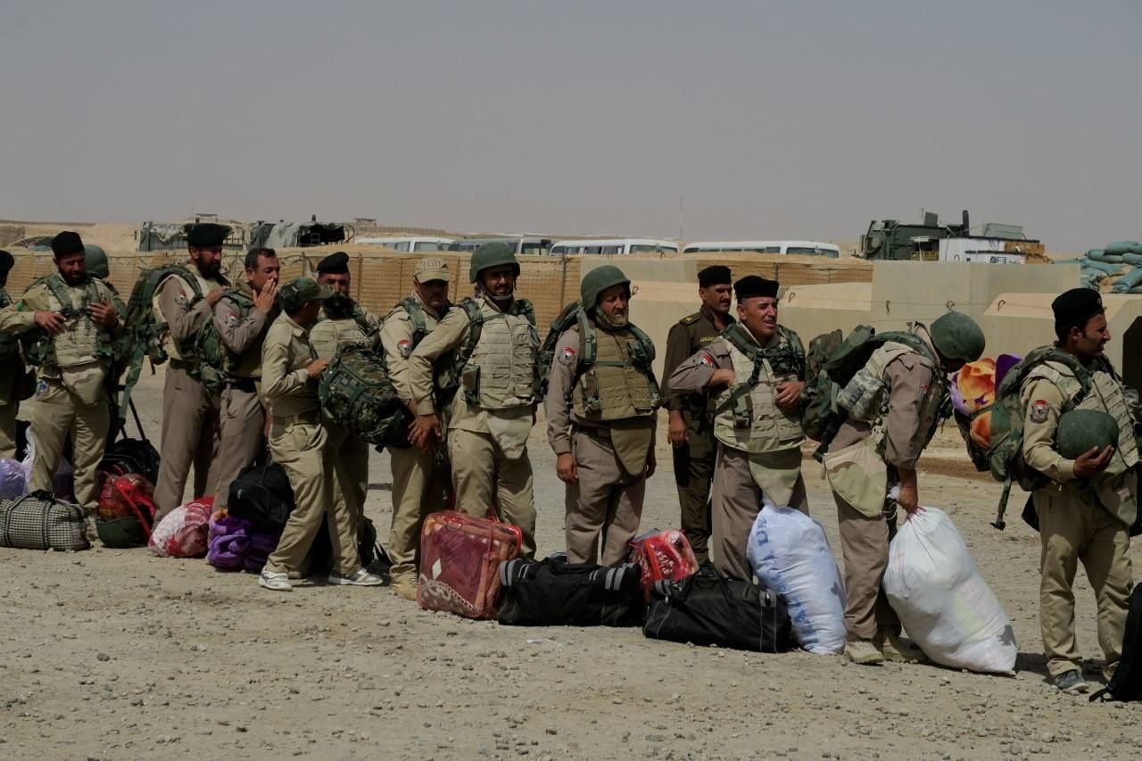 Iraqi border troops receiving training from Danish forces at Al Asad airbse, July 2016 (via Danish MoD)