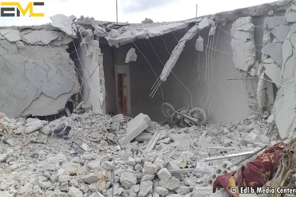Damaged house after alleged Russian airstrike on the village of Arinba, Idlib governorate, on January 23rd, 2020 (via EMC).