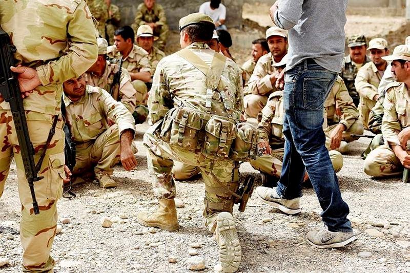 British military trainers with Iraqi forces in Irbil (Ministry of Defence)